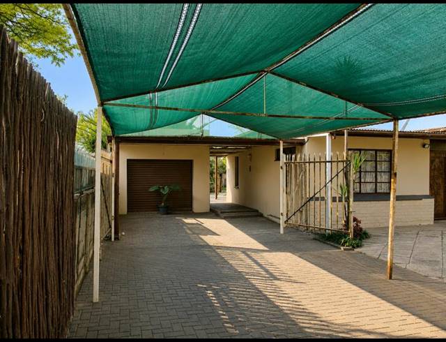 4 BEDROOM HOUSE FOR SALE IN WILGEHOF